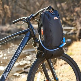 Ozark Trail 1.5 Liter Hydration Bag,Black